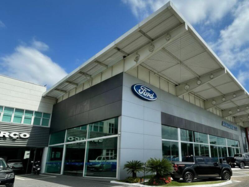 Fachada da concessionária Ford Andreta
