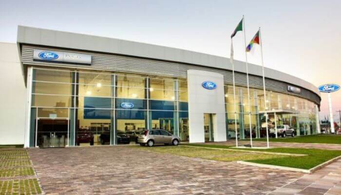 Fachada da Ford Amazon em Caxias do Sul