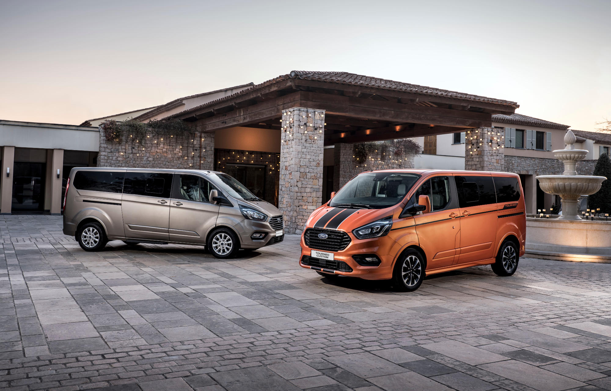 Ford tourneo фото