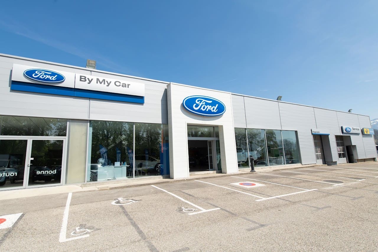 Devanture Ford Voiron