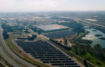 Onderweg naar duurzaamheid: Ford kondigt nieuwe zonnecentrale aan