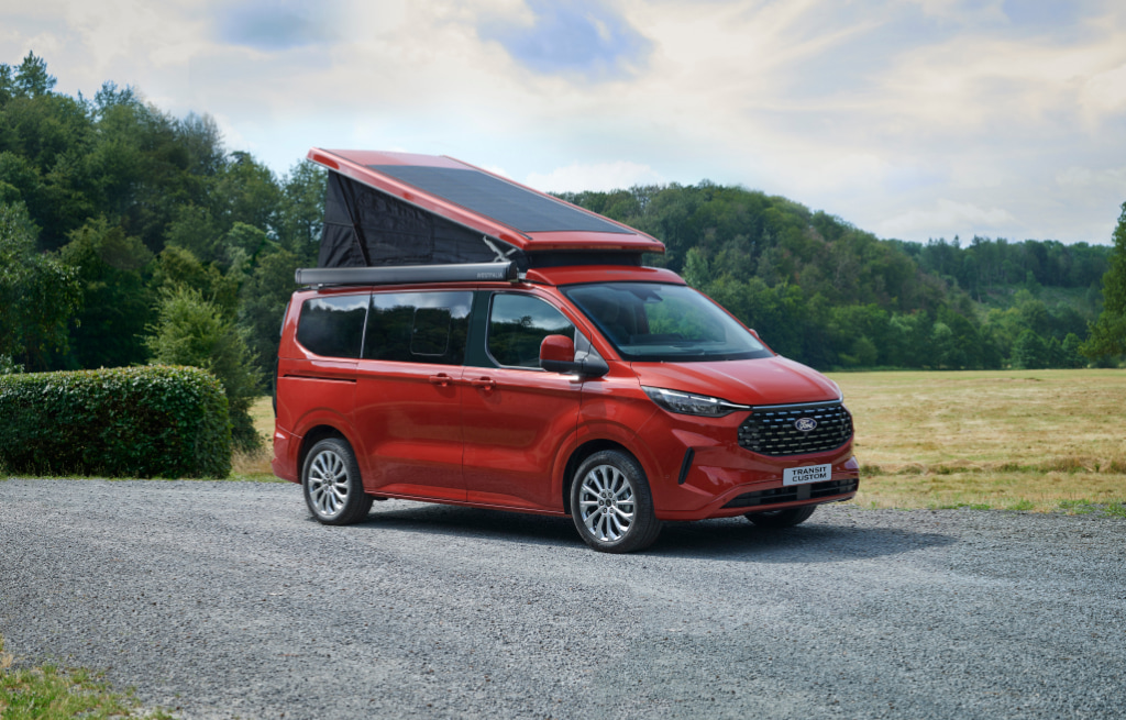 Ford dévoile le camping-car polyvalente et électrifiée Nugget