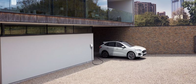 KUGA ST-LINE X BLACK PACKAGE EDITION LEASING OPERATIONNEL