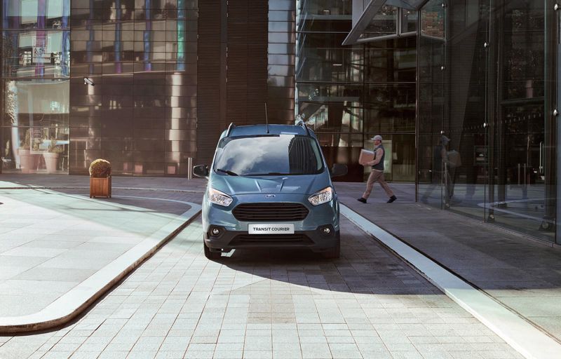 FORD **TRANSIT COURIER VAN**