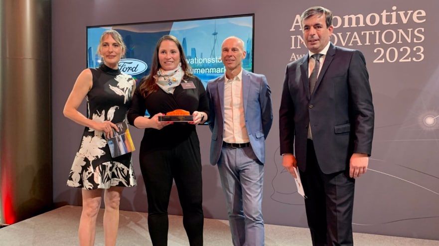 Das Team bei der Preisverleihung AutomotiveINNOVATIONS Award