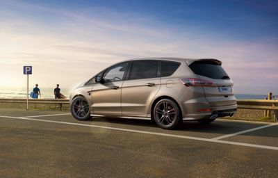 Ford fornyer familiefavoritterne S-MAX og Galaxy