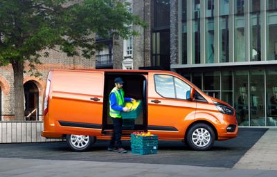 Transit Custom – MARKKINAJOHTAJAN KESÄEDUT