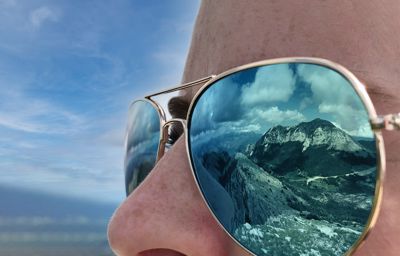 Remplacement de pare-brise = Essuie-glaces avant offerts !