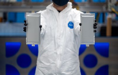 Ford accélère le développement de batteries pour ses véhicules en augmentant son investissement dans Solid Power