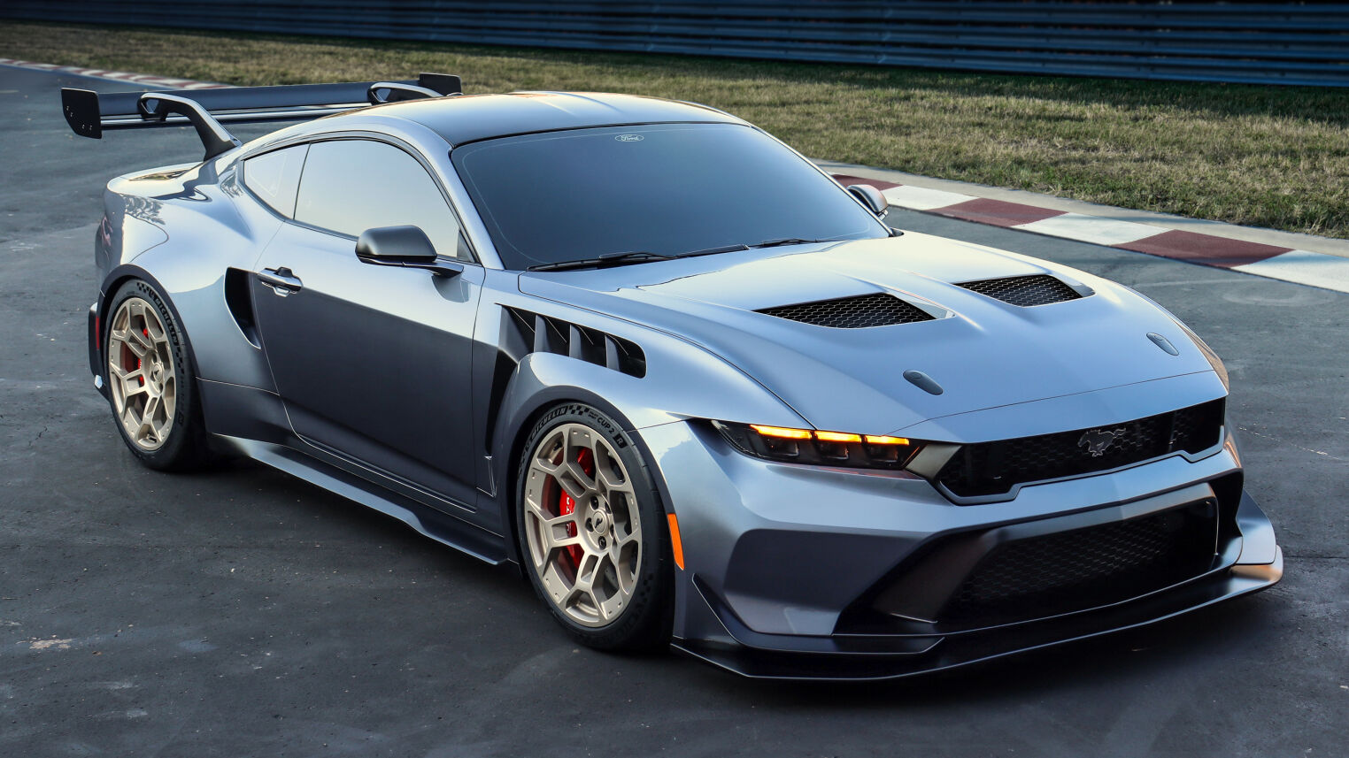 La toute nouvelle Mustang GTD : Une technologie de pointe homologuée pour la route, prête à défier les concurrents les plus redoutables