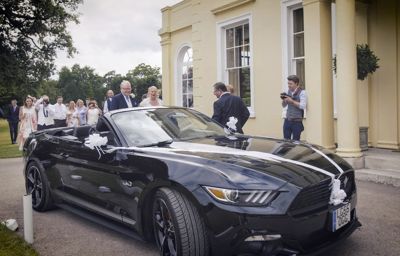 La Ford Mustang, voiture star des mariages