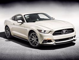 Végre elérhetőek az új Mustang teljesítményadatai