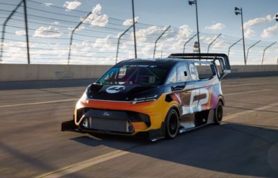 FORD SUPERVAN 4.2 RACES TO THE CLOUDS WITH REFINED EV POWER & AERODYNAMICS FOR 101ST PIKES PEAK INTERNATIONAL HILL CLIMB