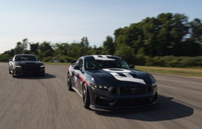 FORD PERFORMANCE DEBUTS TRACK-ONLY MUSTANG DARK HORSE R BRED TO RACE 