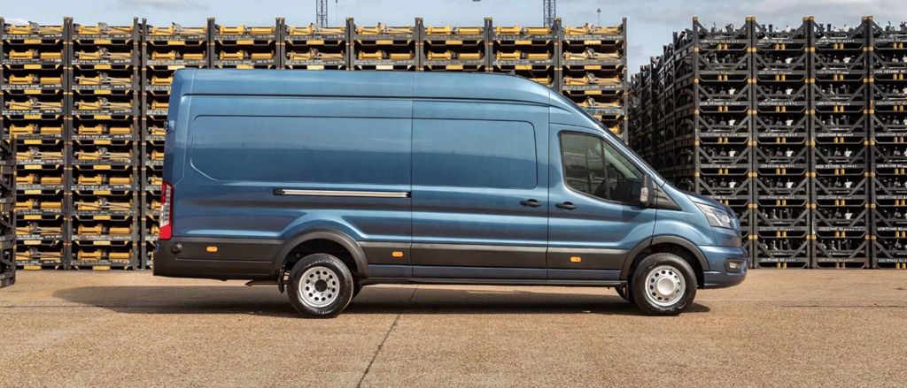 https://live.dealer-asset.co/images/ie1/siteassets/Ford-Transit5T.jpg?s=1024