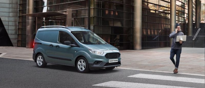 DRIVING PRODUCTIVITY - Ford Transit Courier