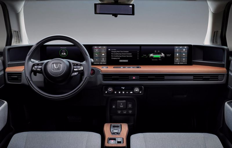 Honda E Dual Touchscreen Experience