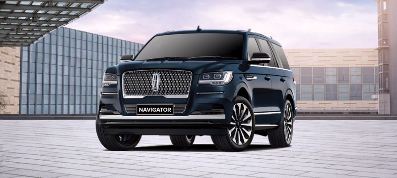 Experience distinctive luxury with the Lincoln Navigator