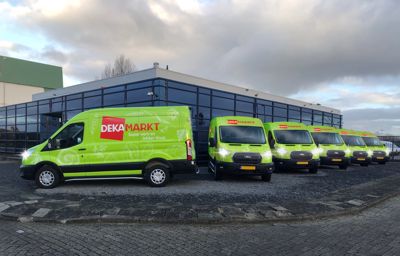 DekaMarkt kiest voor efficiency met dertig Ford Transit bedrijfswagens