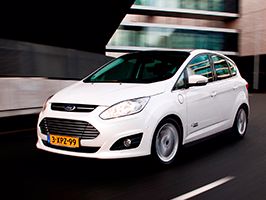 Ford introduceert nieuwe C-MAX Plug-In Hybride, 100% luxe met slechts 7% bijtelling