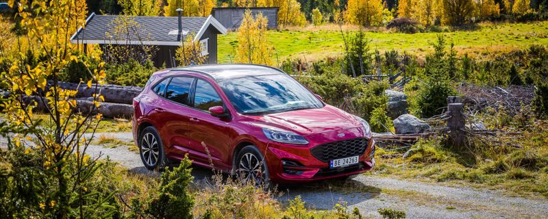 Ford Kuga ST-Line ladbar hybrid