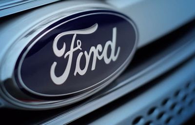 Ford stopper midlertidig sin produksjon av kjøretøy og motorer i Europa for å forhindre ytterligere spredning av koronaviruset