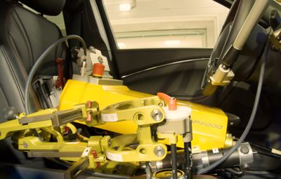Ford bruker robot som testsjåfør i toppmoderne værfabrikk