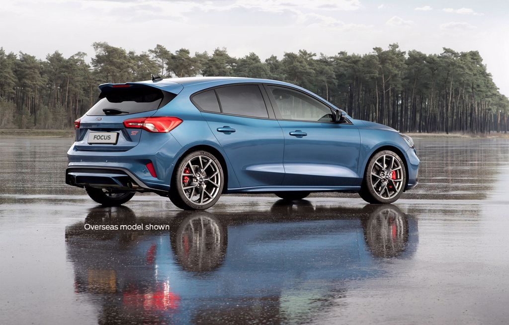 2022 ford focus st performance blue