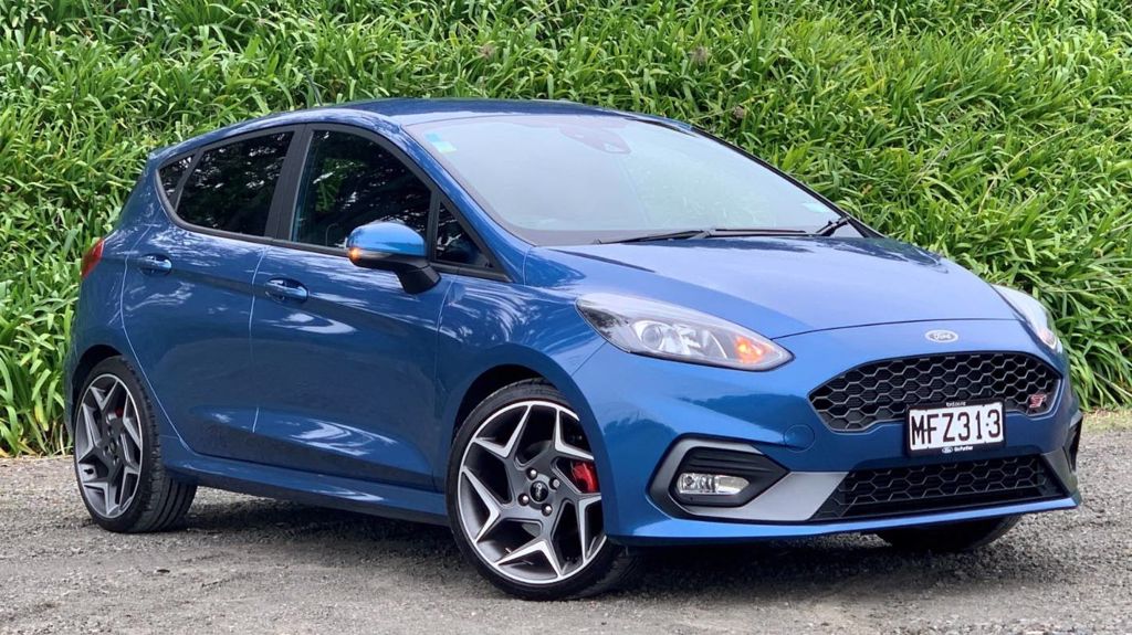 Ford Fiesta ST five-door comes to Europe