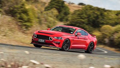 ROCKIN' OUT - FORD MUSTANG FASTBACK GT