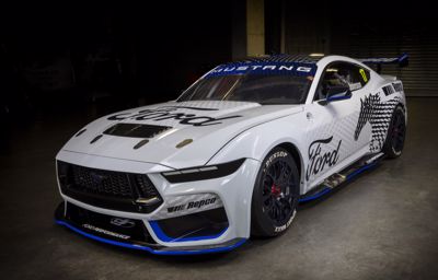 Nowy wyścigowy Ford Mustang GT serii Supercars zaprezentowany podczas wyścigu Bathurst 1000