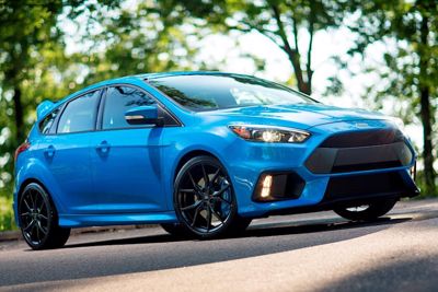 SỰ TẠM DỪNG CỦA FORD FOCUS