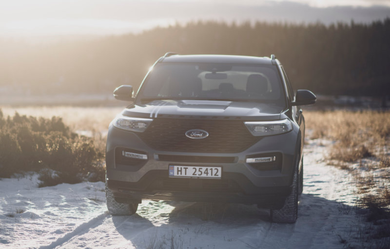 Ford Explorer front