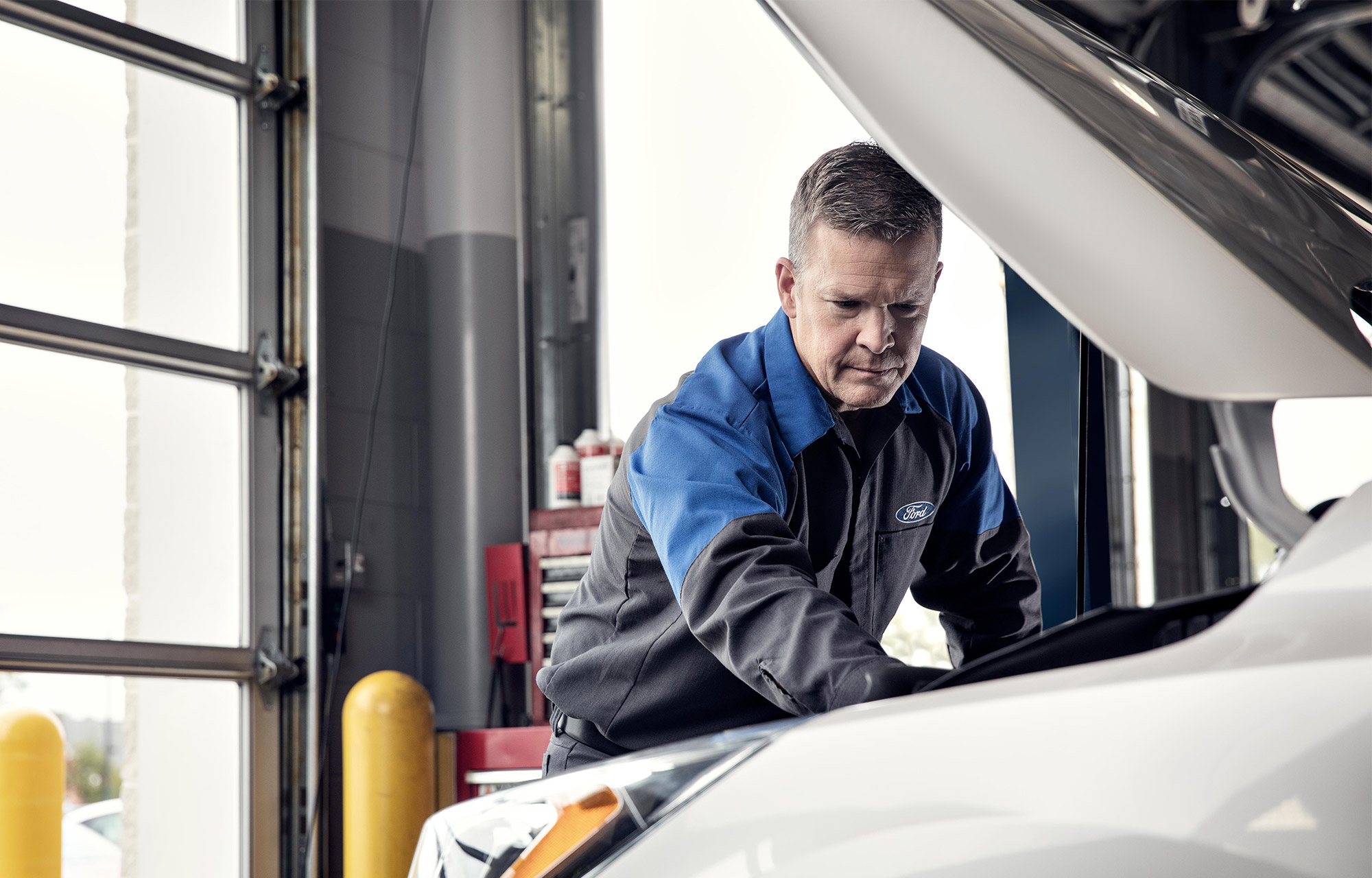 View our latest Ford service promotions